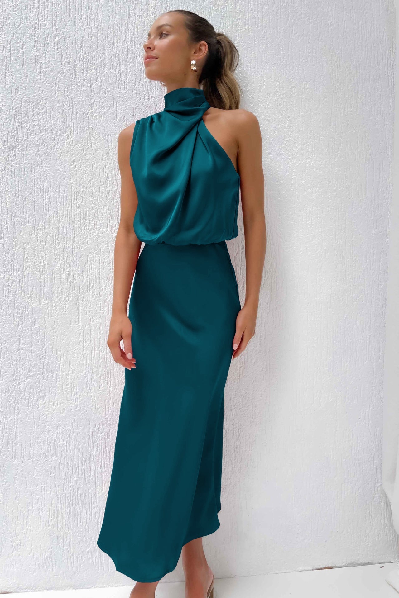 Helia™ | Robe Longue Halter Élégante et Sophistiquée