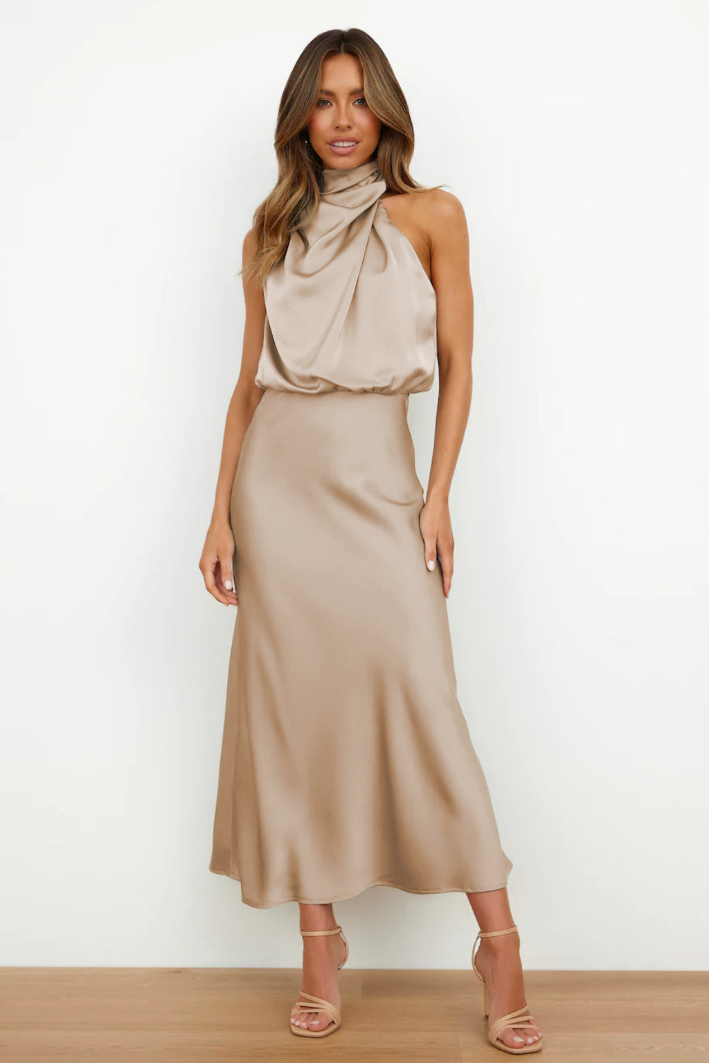 Helia™ | Robe Longue Halter Élégante et Sophistiquée