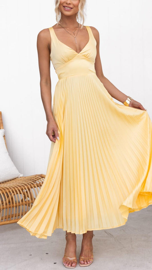 Elaraa™ | Élégante Robe Maxi Plissée Jaune avec Décolleté en V